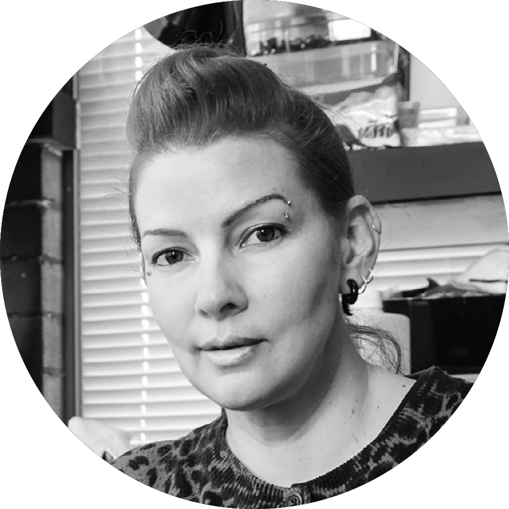 Jacqui Kinred 2x2 IO